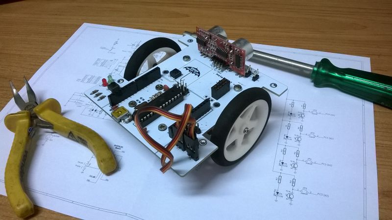 Arquivo:MetaRobot-Montado-1.jpg