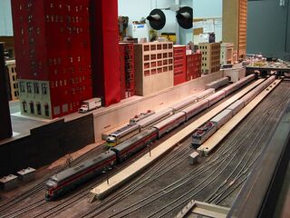 Imagem de um trecho da instalação de ferromodelismo no TMRC - Tech Model Railroad Club (MIT), que praticamente deu origem à cultura hacker - Fonte: https://web.archive.org/web/20060423163657/http://tmrc.mit.edu/history/